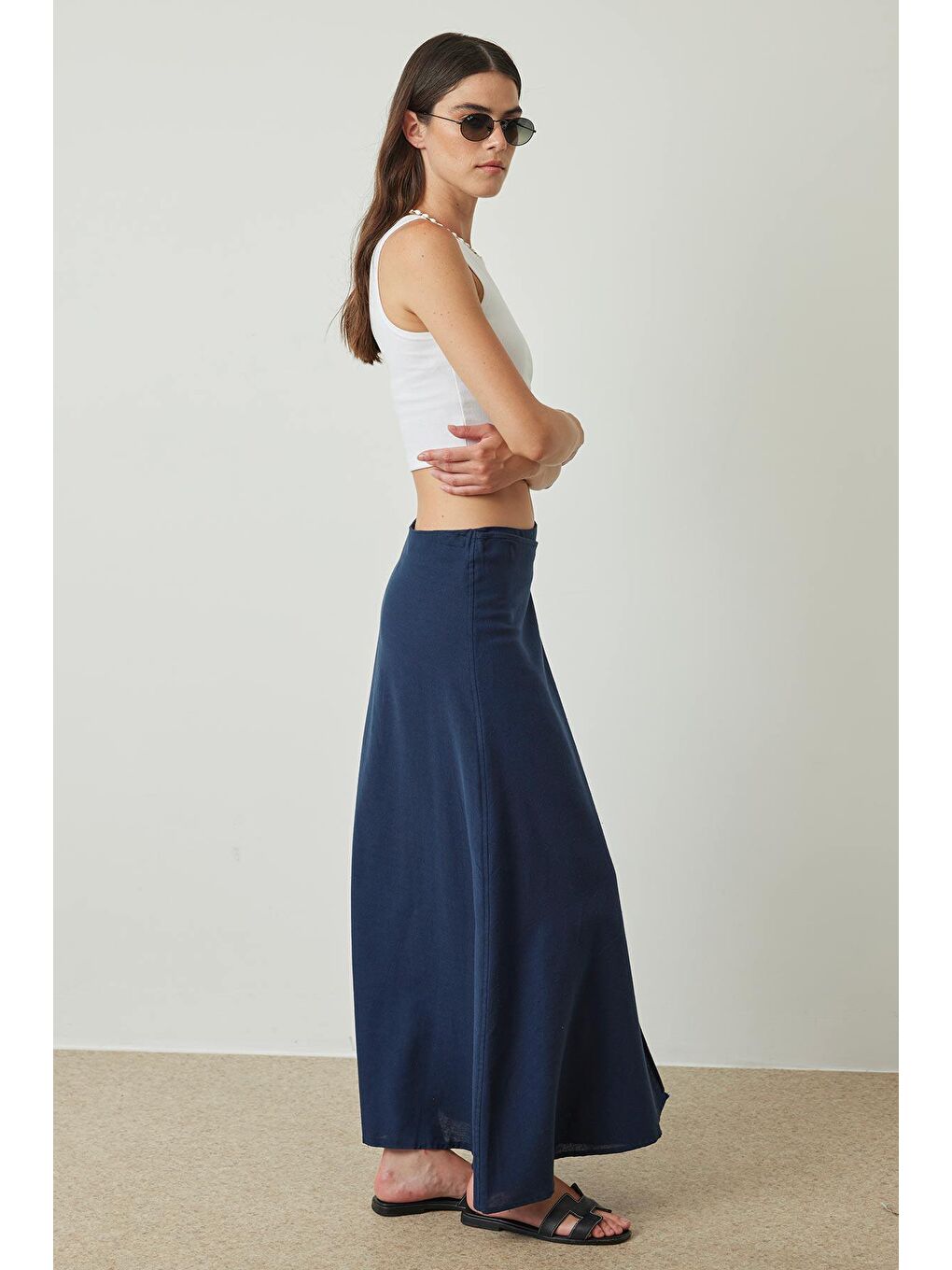 D Toka Aksesuarlı Lacivert Etek-3