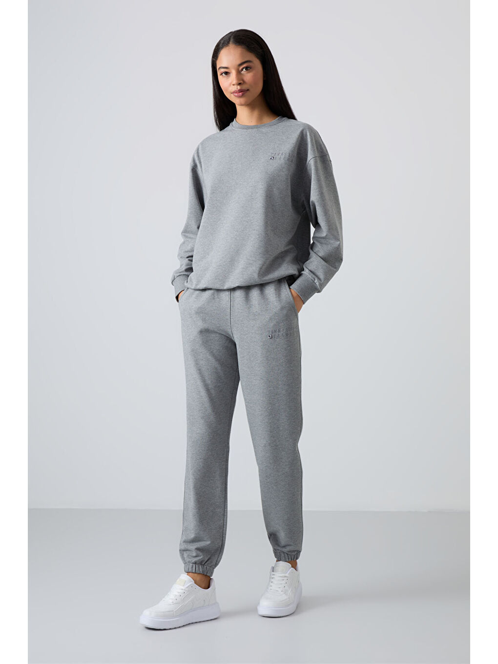 Gri Melanj Bisiklet Yaka Oversize Lastik Paça Kadın Eşofman Takımı - 95287