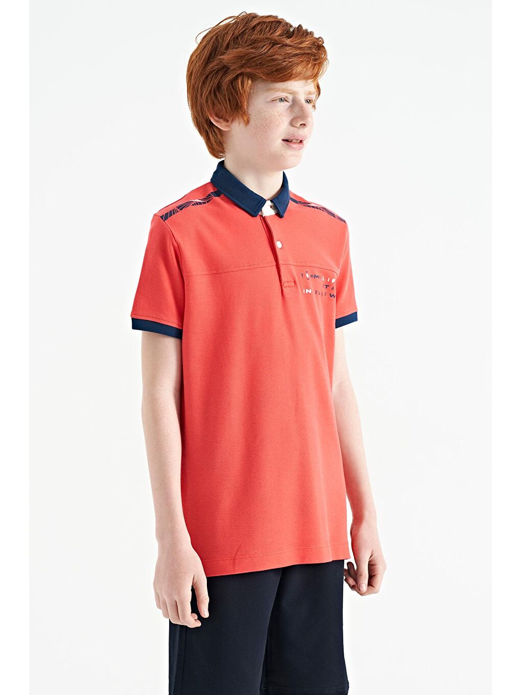 TOMMYLIFE Açık Kırmızı Coral Baskı Detaylı Standart Kalıp Polo Yaka Erkek Çocuk T-Shirt - 11140 - 1