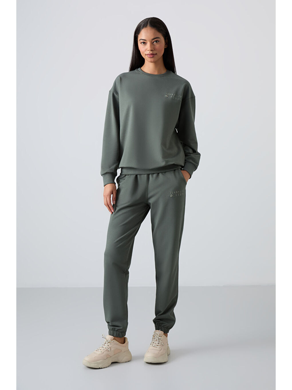 Yeşil Çağla Bisiklet Yaka Oversize Lastik Paça Kadın Eşofman Takımı - 95287-1