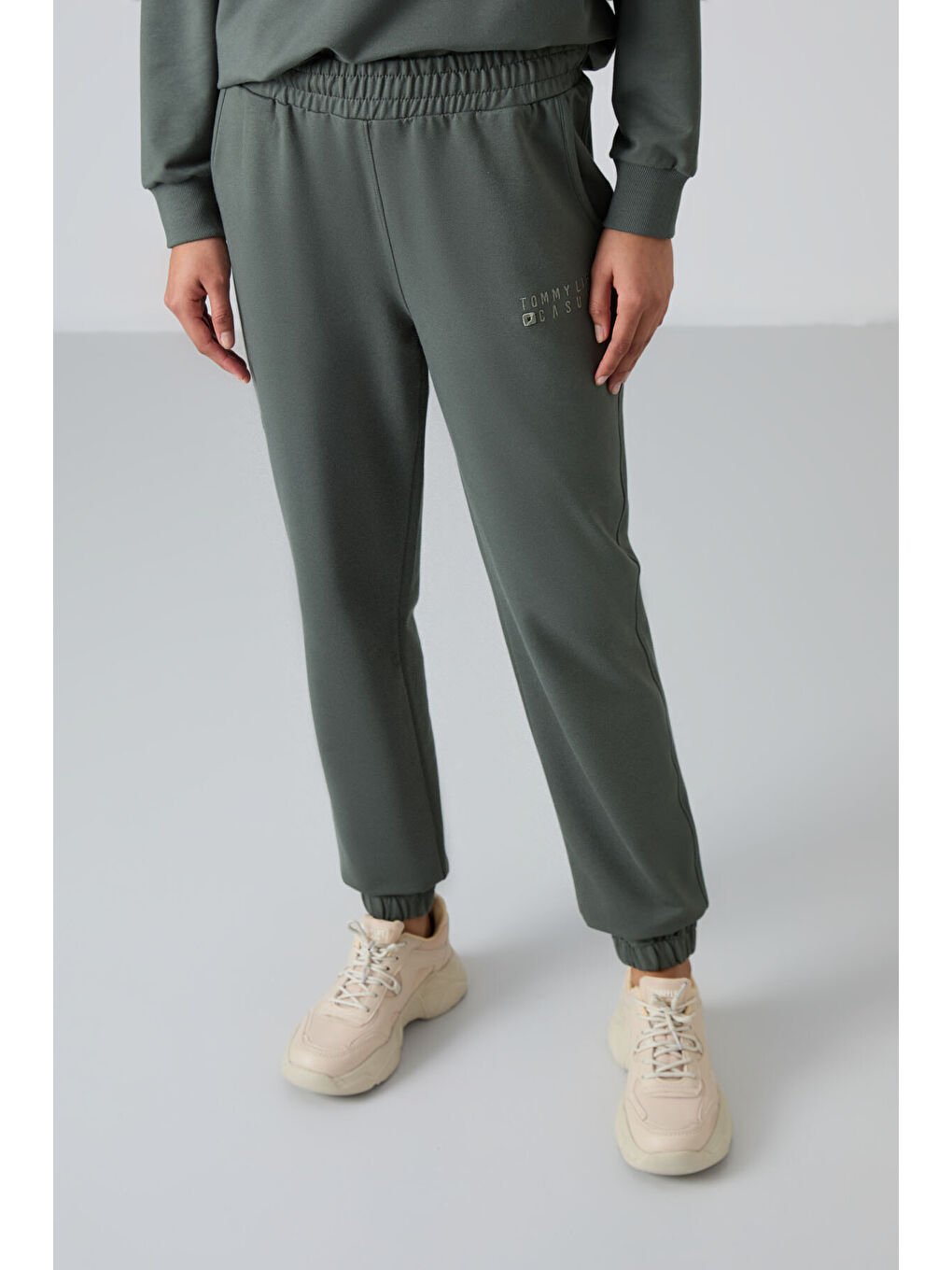 Yeşil Çağla Bisiklet Yaka Oversize Lastik Paça Kadın Eşofman Takımı - 95287-3