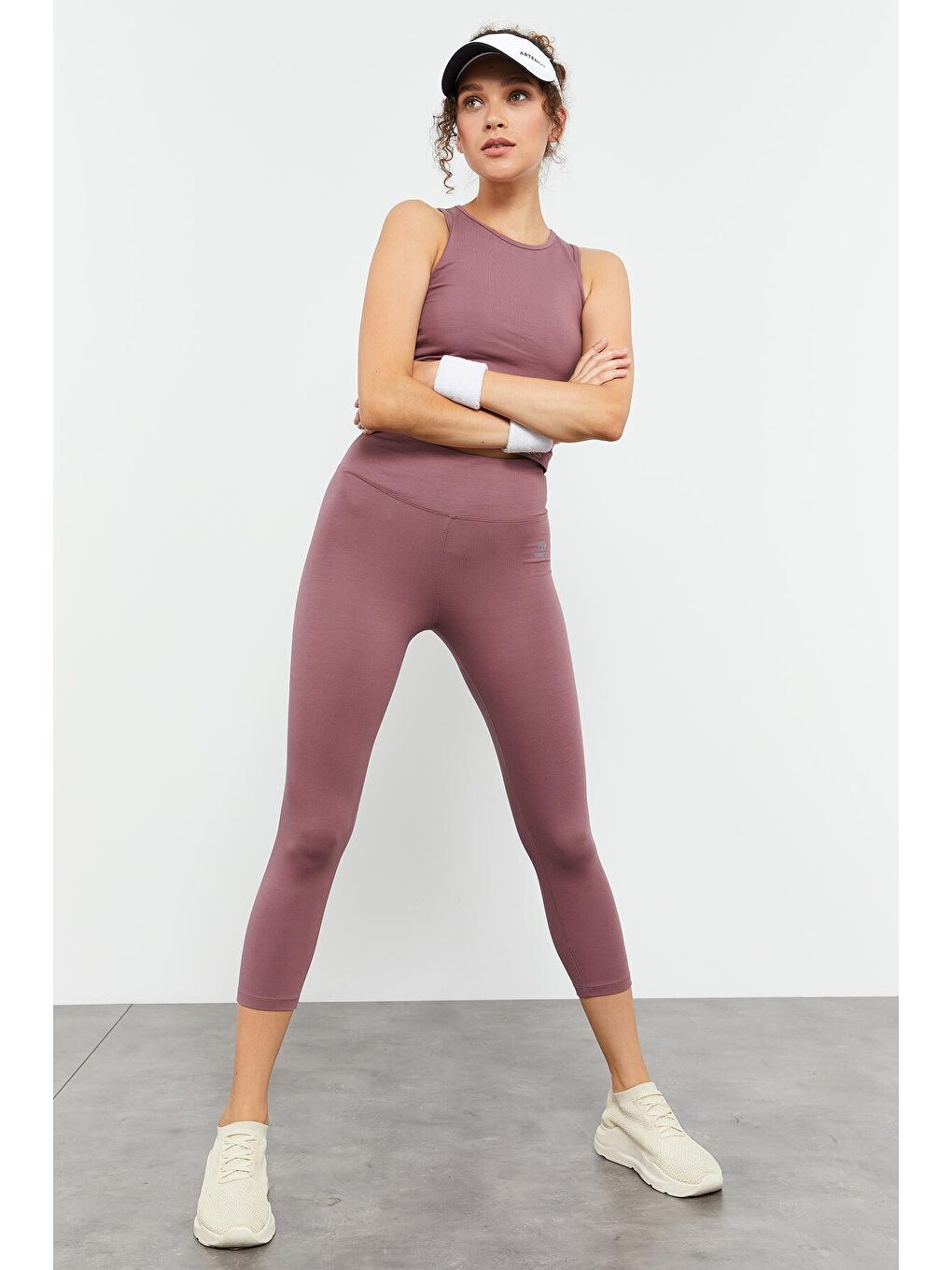 Pembe Gül Kurusu Yüksek Bel Kapri-Crop Atlet Slim Fit Kadın Tayt Takım - 95284-3