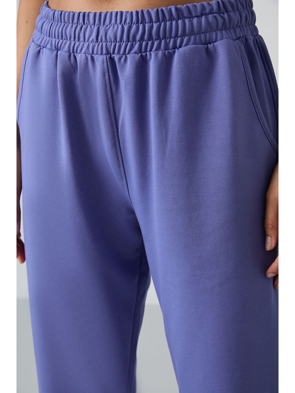 Mor Eflatun Cepli Yüksek Bel Rahat Form Lastik Paça Kadın Eşofman Alt - 94583-1