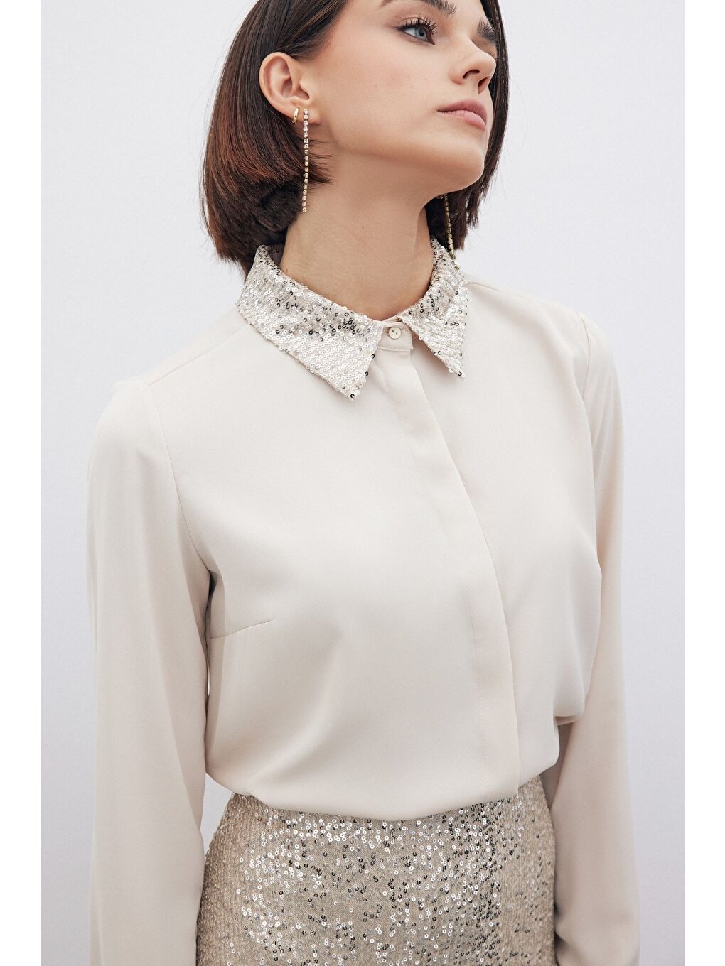 Payet Detaylı Klasik Gömlek - Bej-5