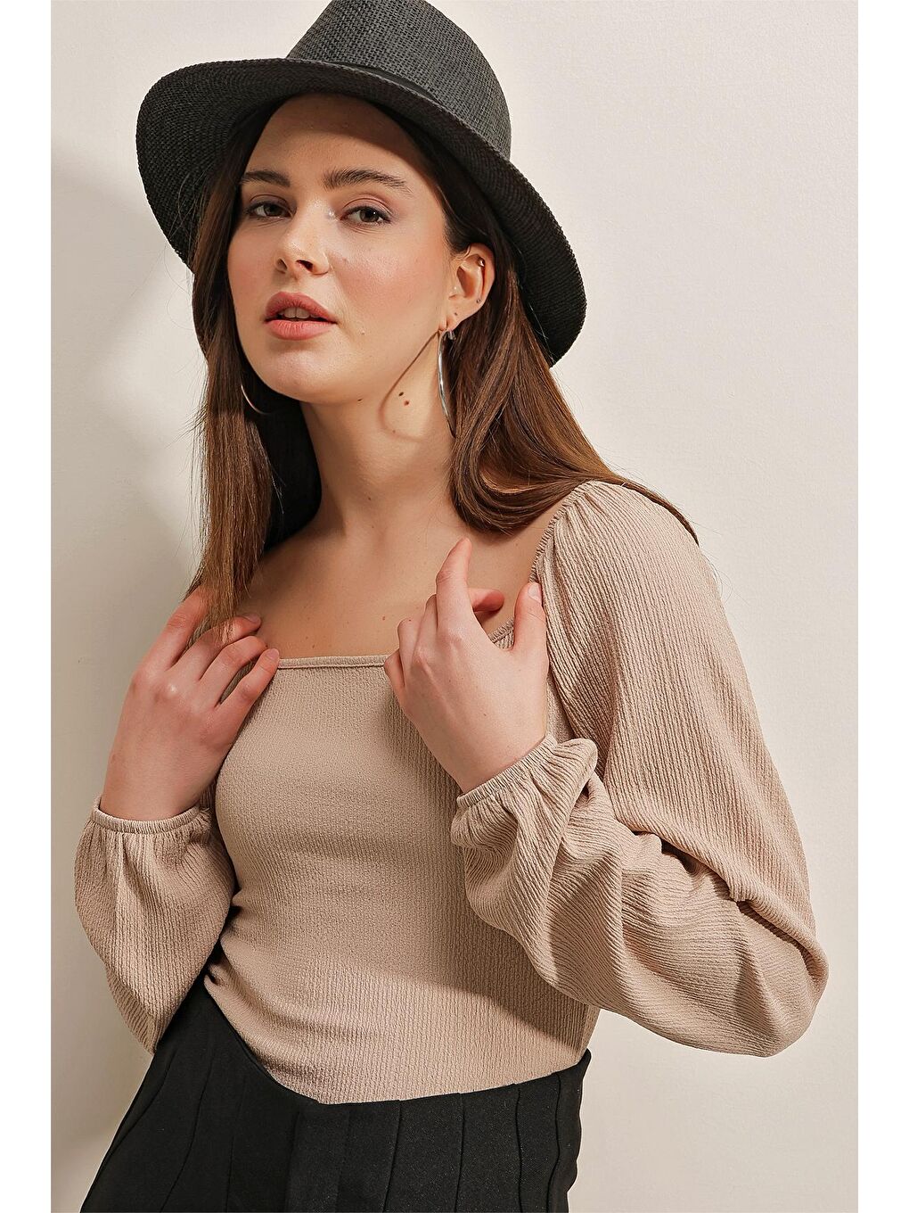Bej 0465 Balon Kollu Örme Bluz - Bisküvi-1
