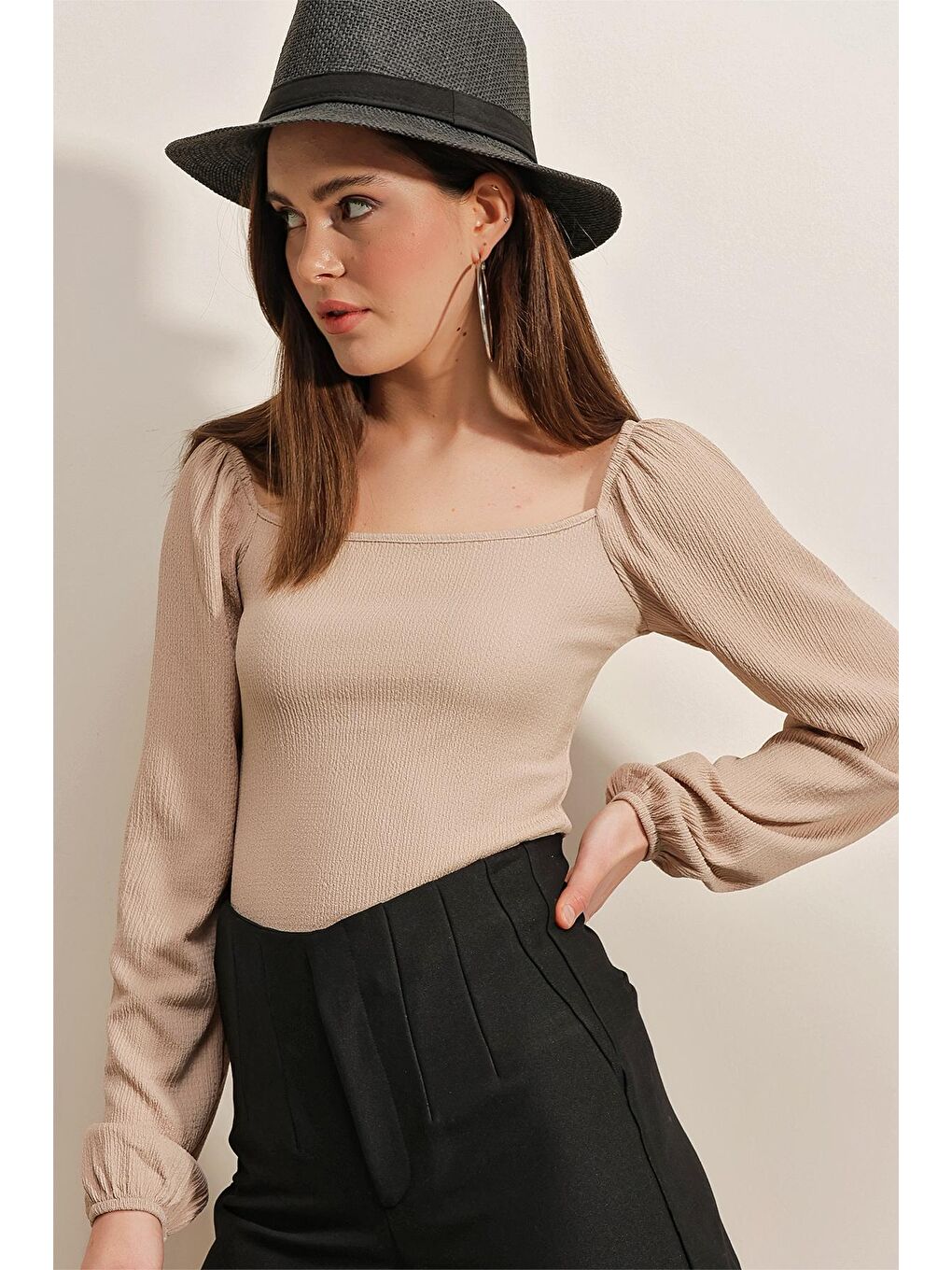 Bej 0465 Balon Kollu Örme Bluz - Bisküvi-2