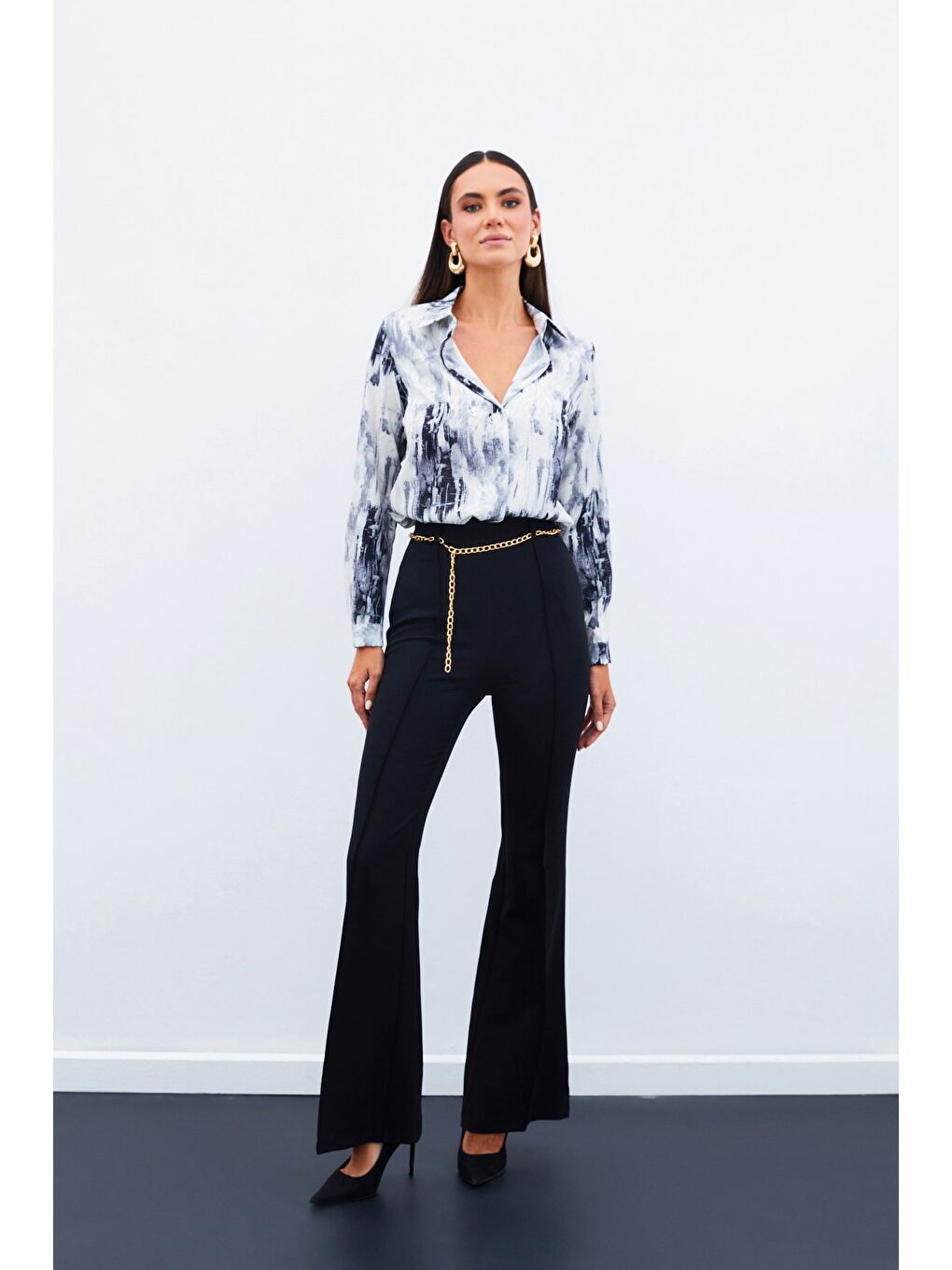 Desenli Düz Gömlek - Siyah-1