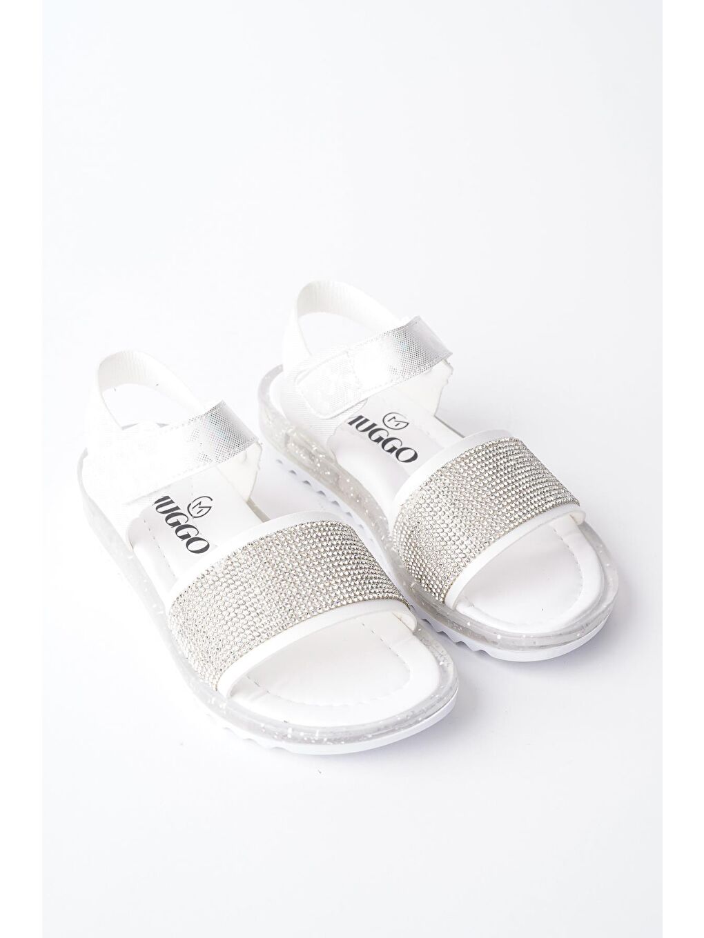 Beyaz WİNNİE Günlük Hafif Taban Taşlı  ve Cırtlı Kız Çocuk Sandalet