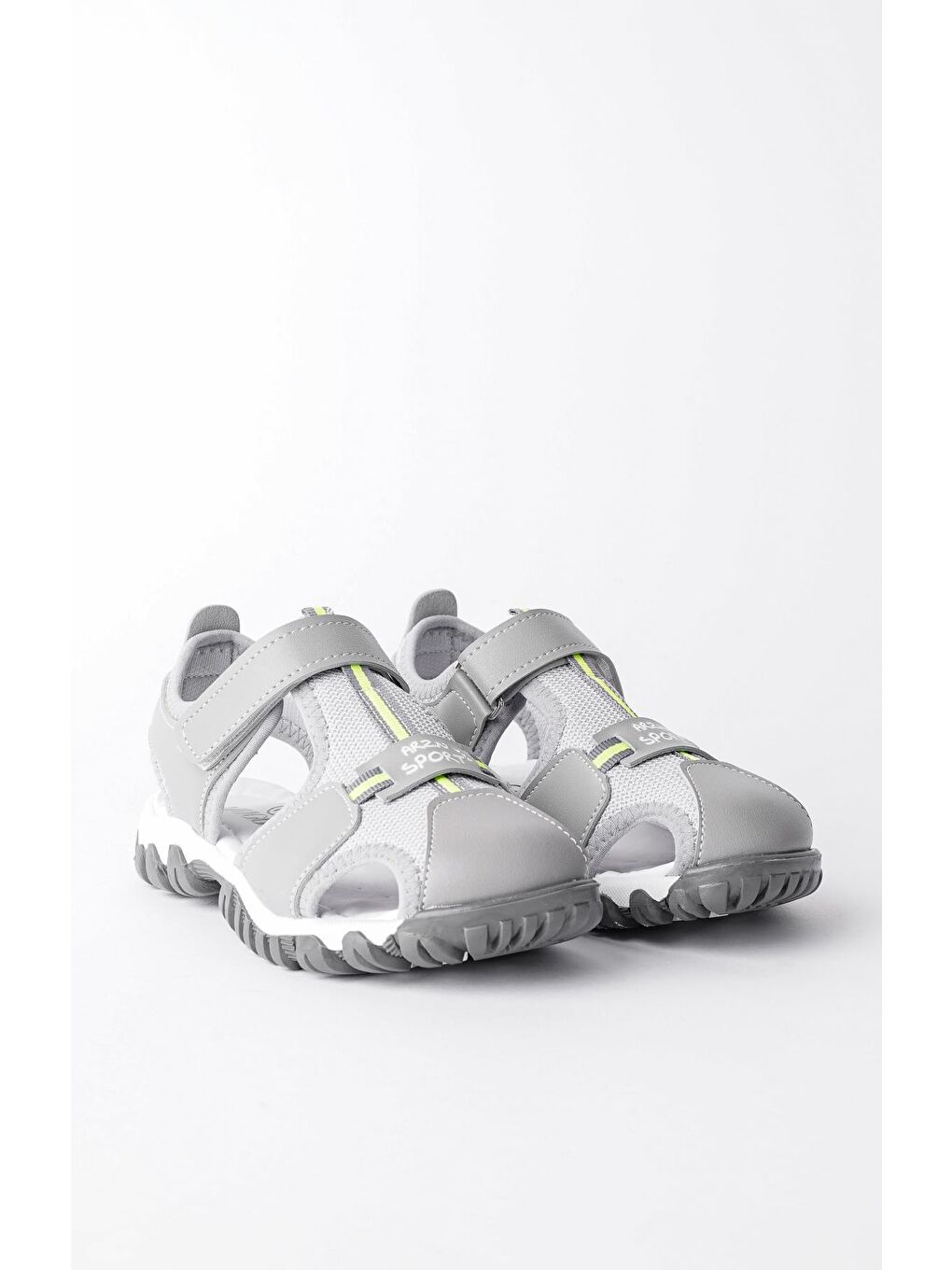 Gri TWEETY Günlük Ortopedik Hafif Taban Önü Kapalı Cırtlı Unisex Çocuk Sandalet