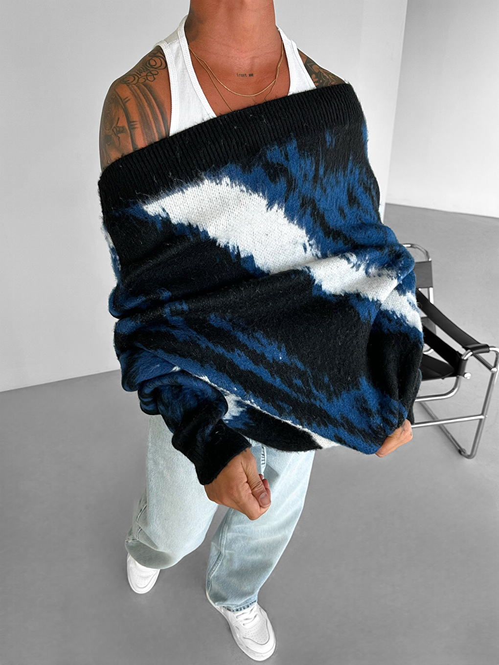 Erkek Oversize Desenli Yuvarlak Yaka Yumuşak Dokulu Kazak Mavi-4