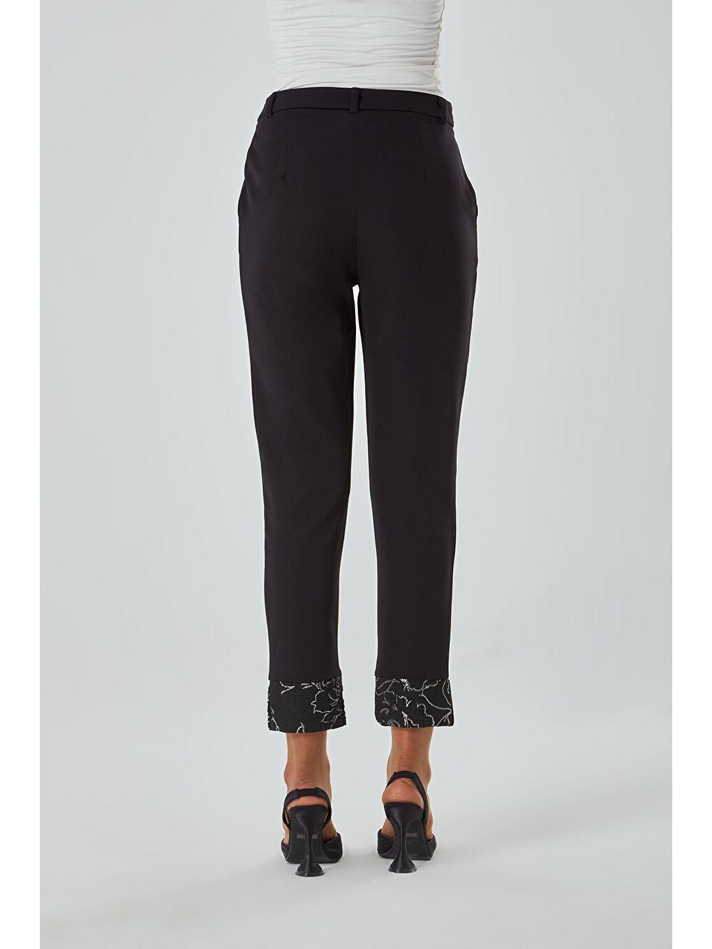 Gri Paça Garnili Gümüş Pantolon-3