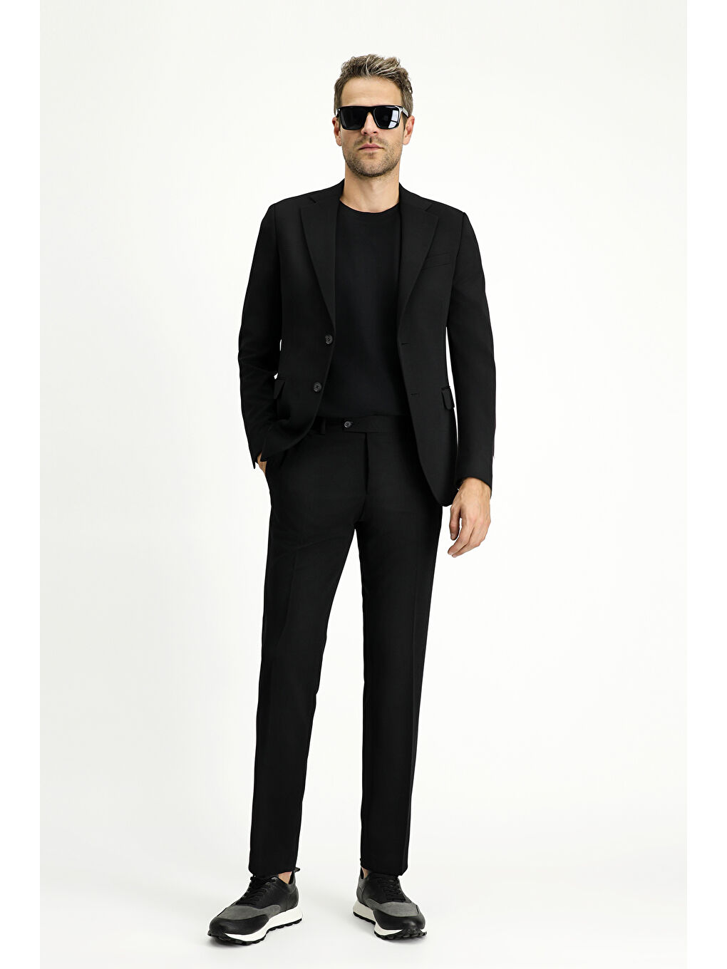 Siyah Slim Fit Dar Kesim Klasik Takım Elbise-4