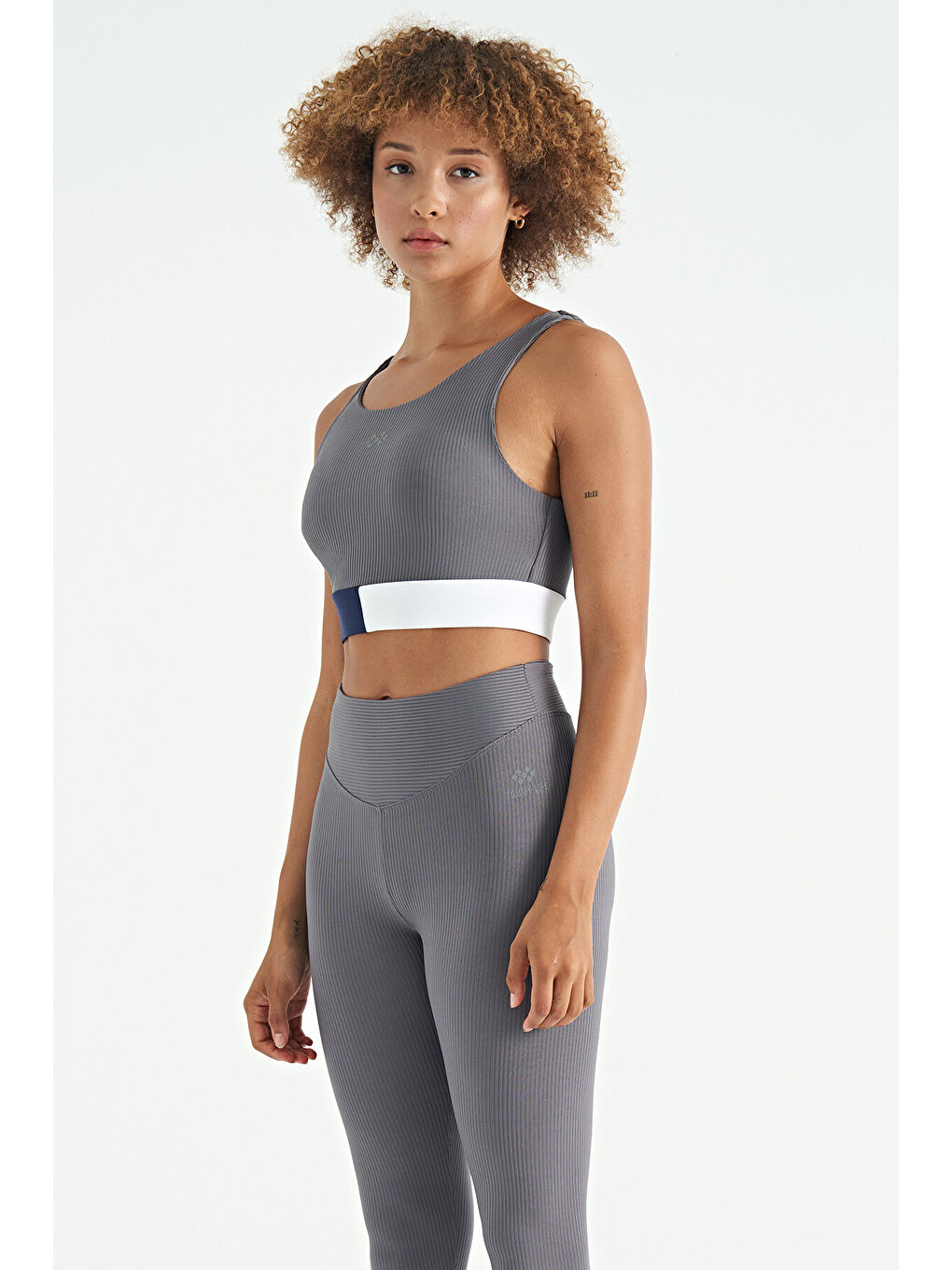 Koyu Gri Renk Bloklu Logo Baskılı Dar Kalıp Fitilli Kadın Büstiyer - 97275-2