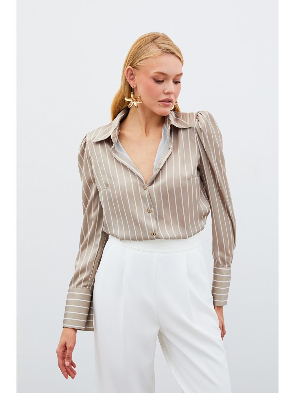 Vatkalı Çizgili Gömlek - Bej