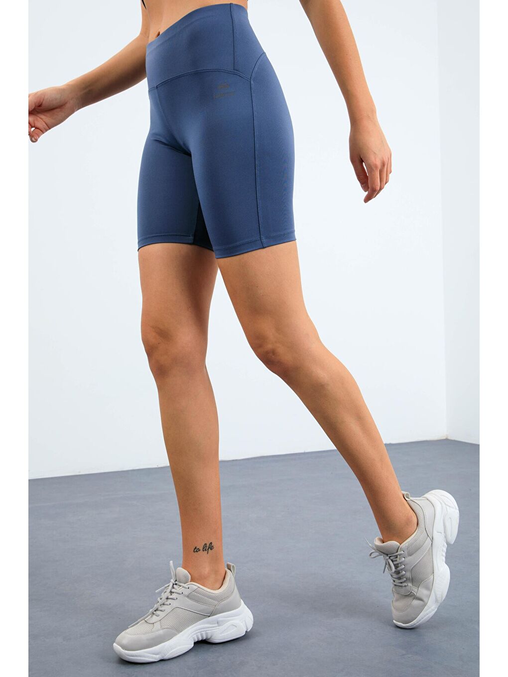 Petrol Yüksek Bel Toparlayıcı Dar Kalıp Crop Biker Kadın Tayt Takım - 95302-2