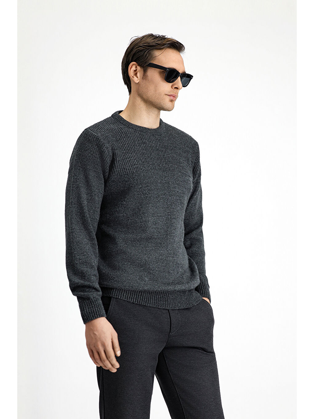 Antrasit Bisiklet Yaka Regular Fit Desenli Triko Büyük Beden Kazak-3