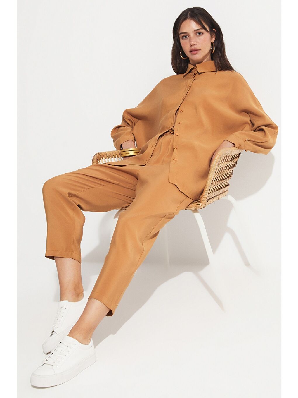 Kahverengi Pantolon Gömlek Takım-3