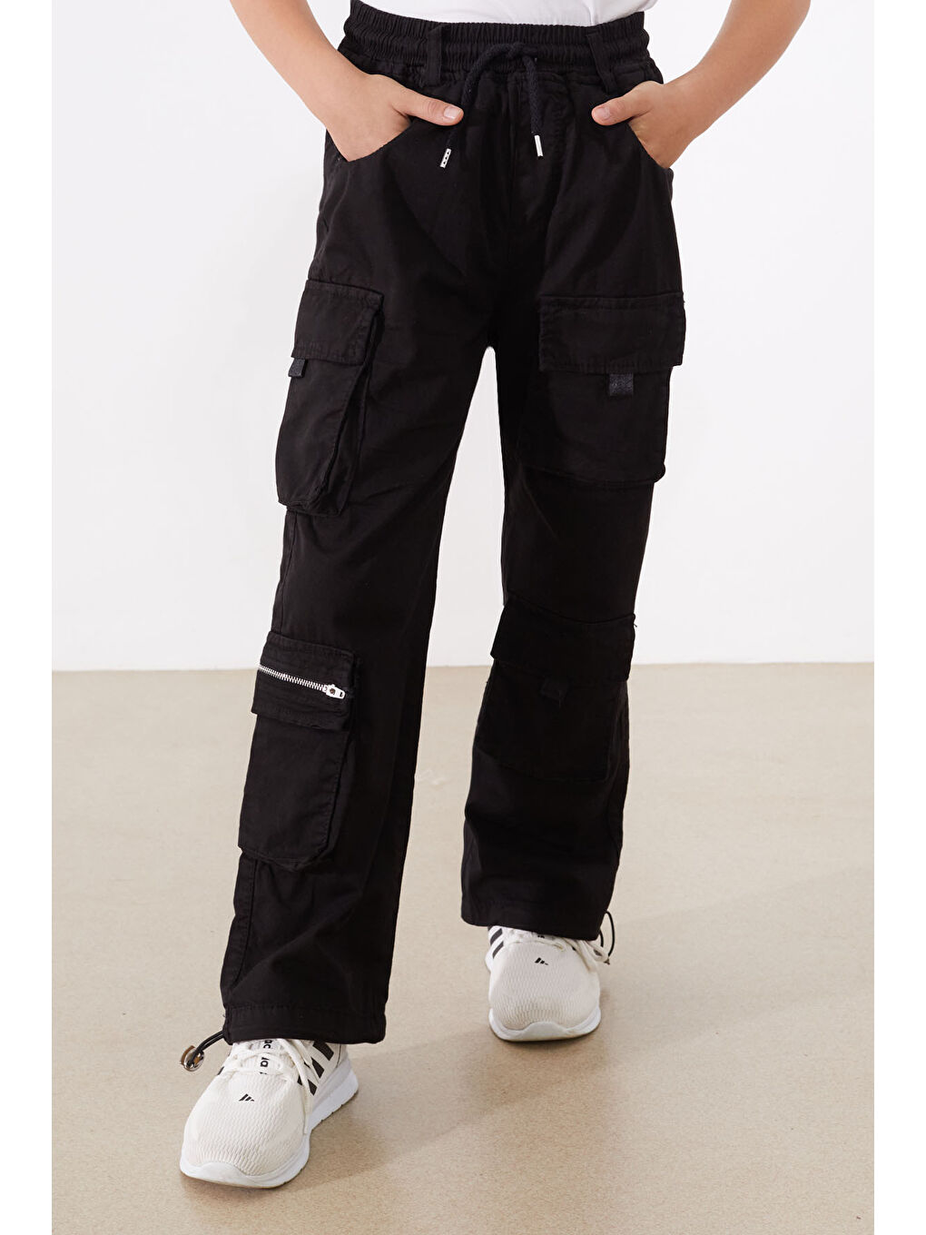 Siyah Kargo Cepli Paçası Lastikli Erkek Çocuk Jean Pantolon 18538