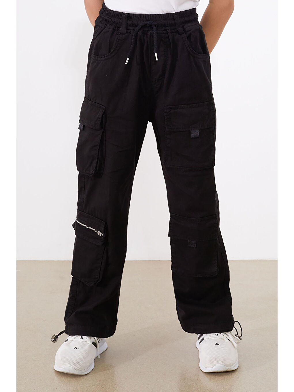 Siyah Kargo Cepli Paçası Lastikli Erkek Çocuk Jean Pantolon 18538-1