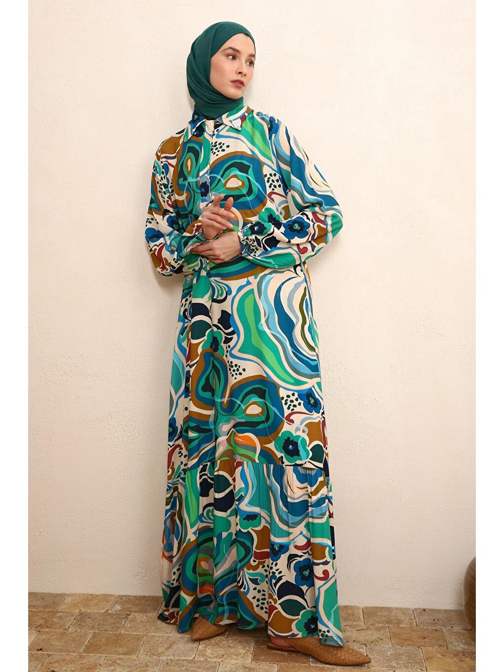 Bej-Lacivert Yarım Patlı Gömlek Yakalı Desenli Viskon Elbise