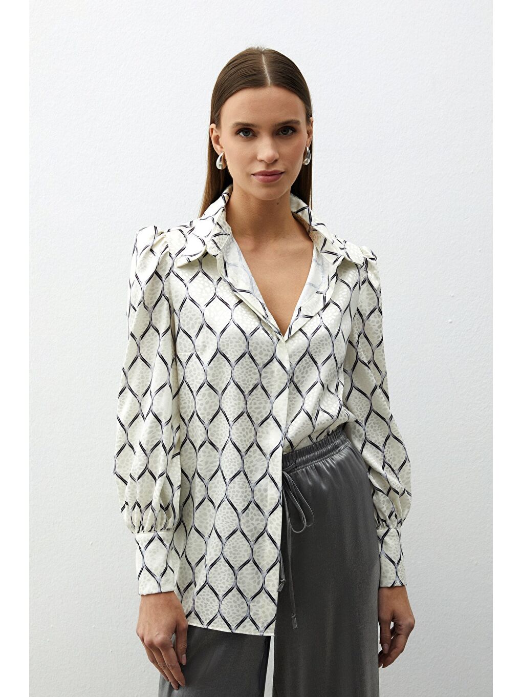 Saten Desenli Gömlek - Siyah-1