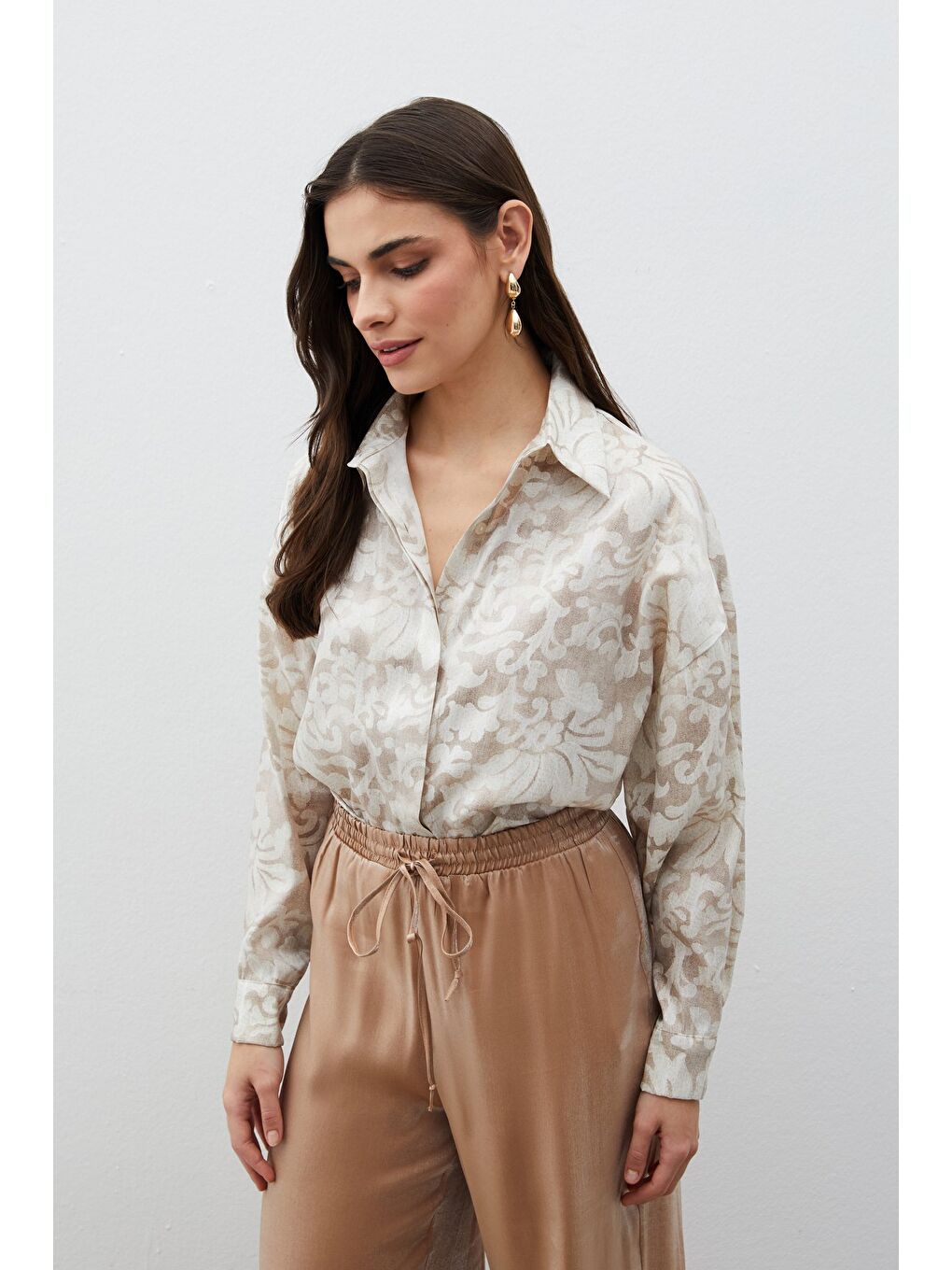 Bej Desenli Uzun Gömlek - Taş-1