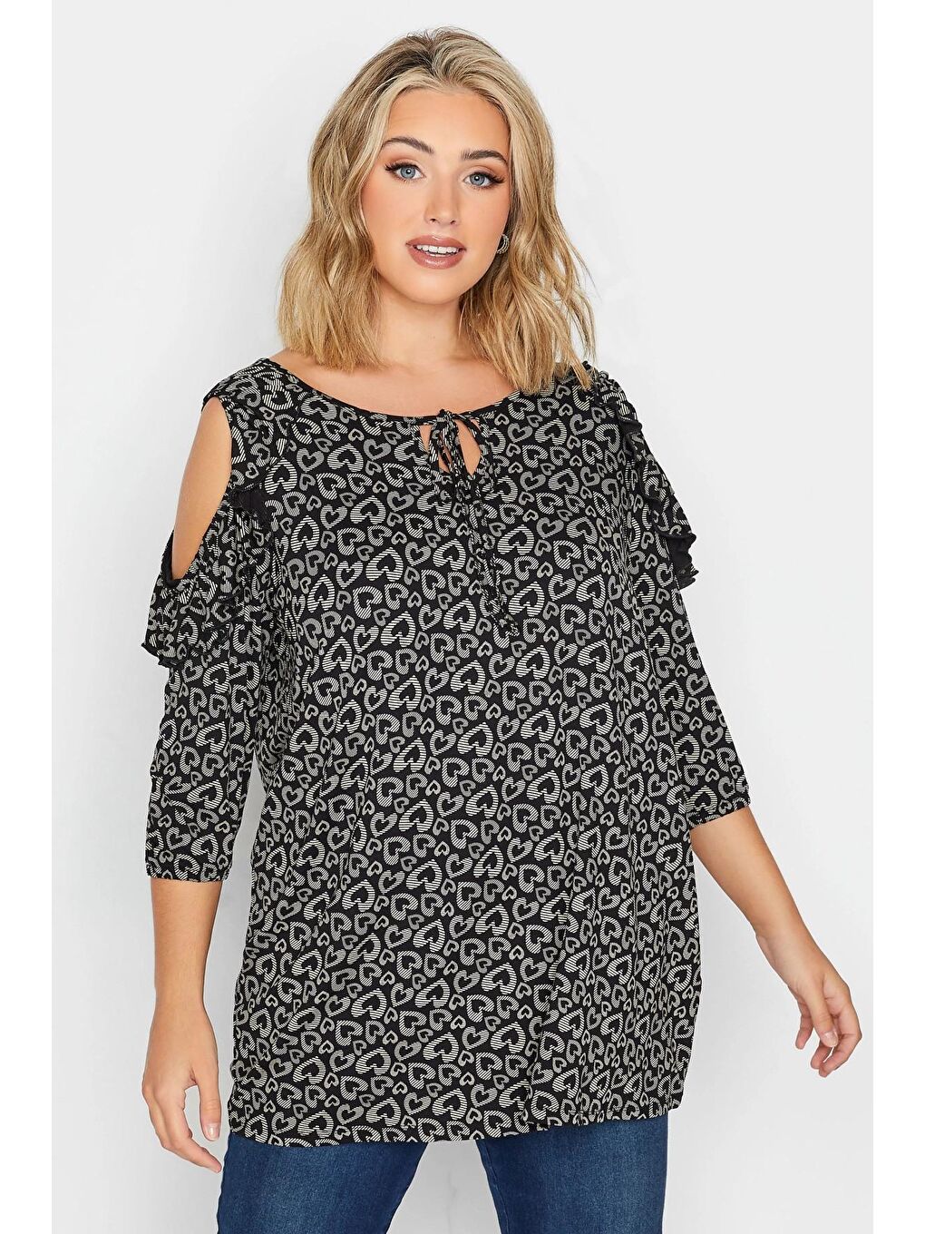 Siyah Büyük Beden Omuz Fırfır Detaylı Yakası Bağcıklı Fakir Kol Bluz 302485