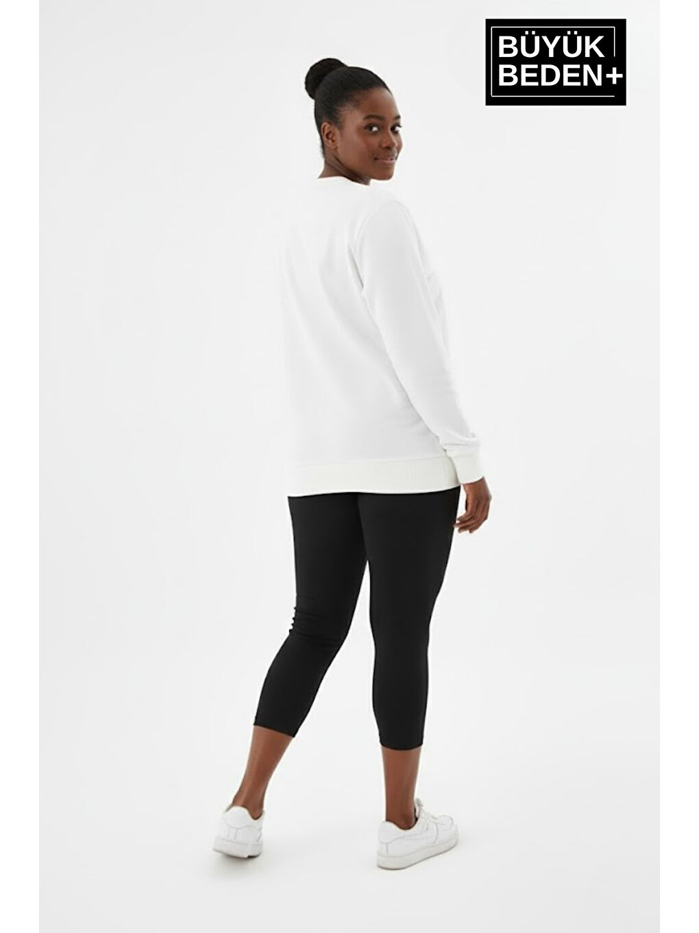 Ekru Kadın Büyük Beden Bisiklet Yaka Kollar ve Etek Ribanalı İnce Sweatshirt SPR26BSWK956-2