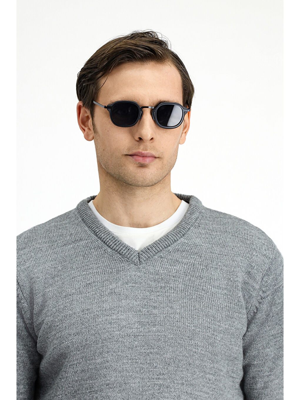 Gri V Yaka Regular Fit Triko Büyük Beden Kazak-3