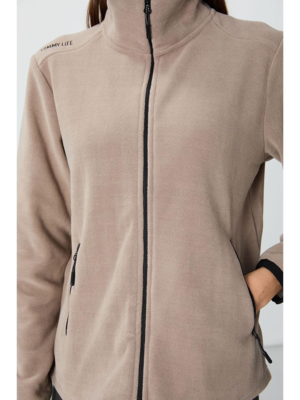Koyu Bej Dik Yaka Fermuarlı Rahat Form Kadın Polar Sweatshirt - 97173-3