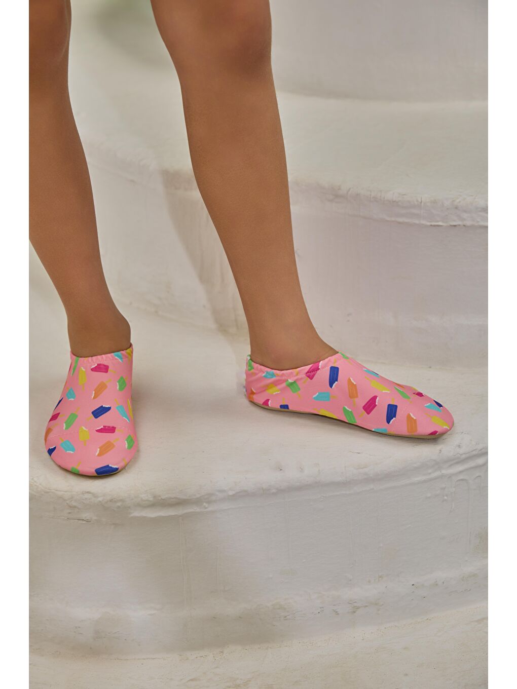 Kız Çocuk Pembe Renkli Dondurma Desenli Deniz Ayakkabısı-1
