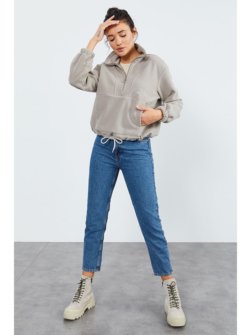 Koyu Bej Yarım Fermuar Etek Ucu Büzgülü Kadın Polar Oversize Sweatshirt - 97171-3