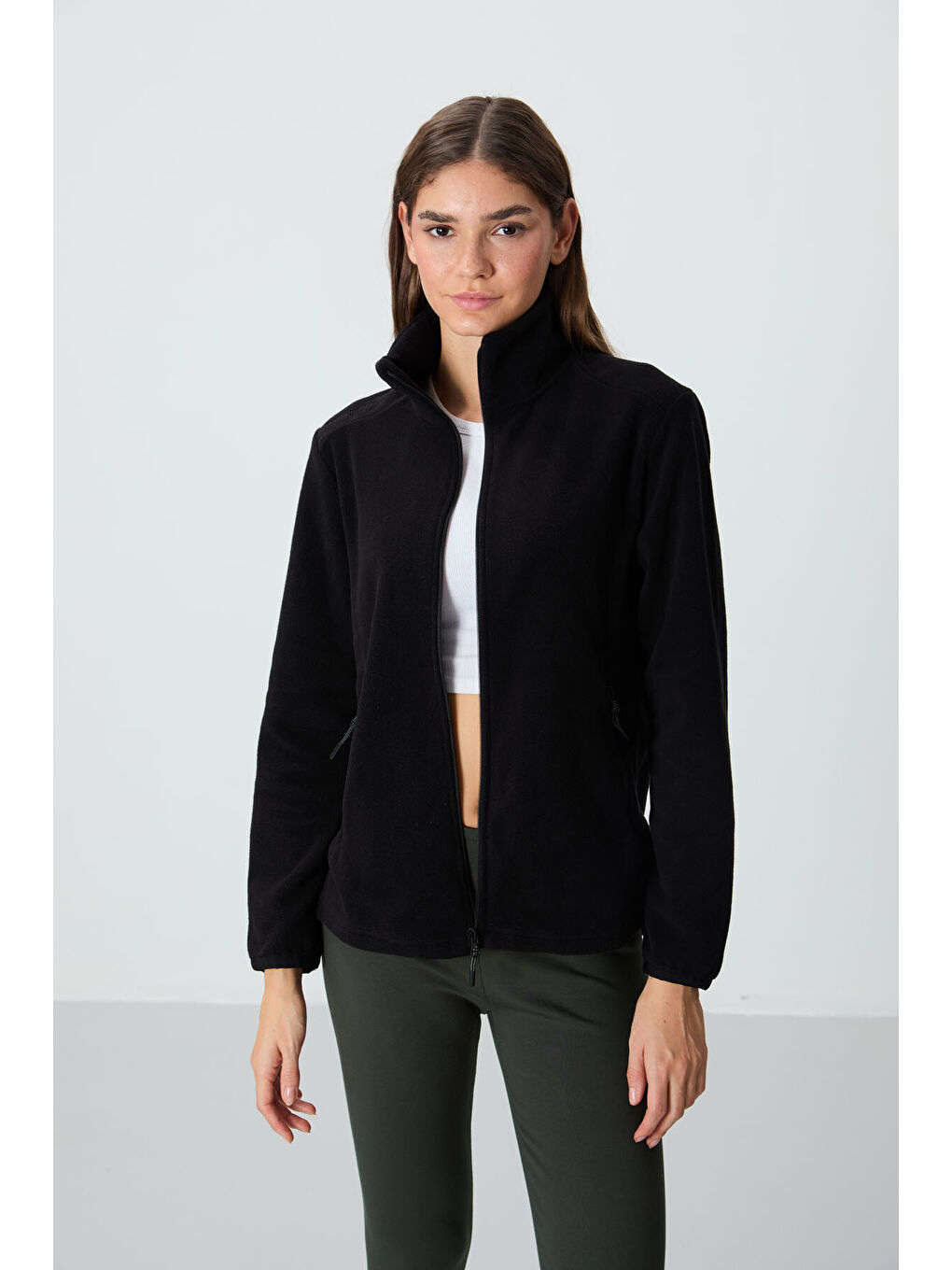 Siyah Dik Yaka Fermuarlı Rahat Form Kadın Polar Sweatshirt - 97173