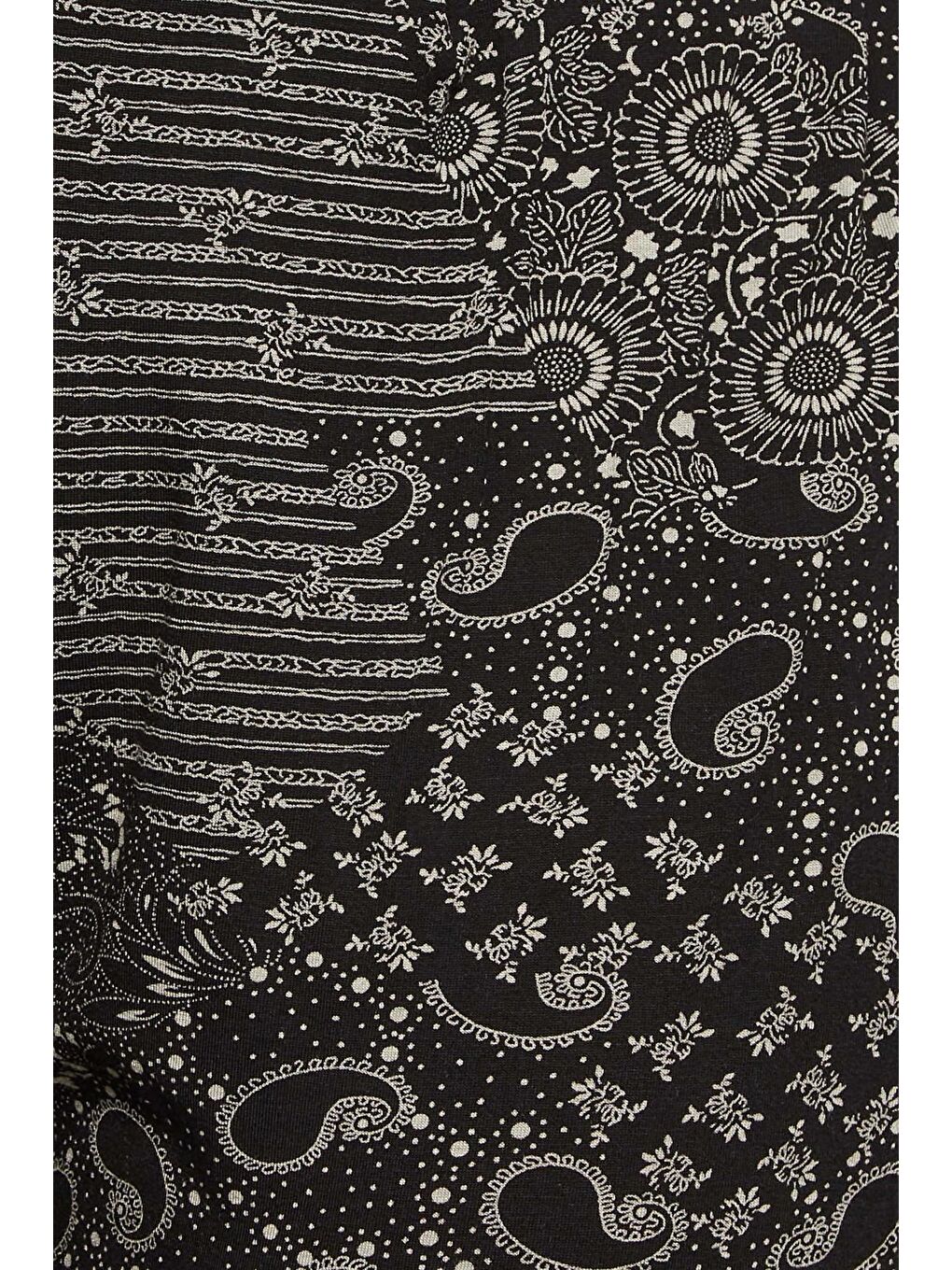 Siyah Büyük Beden Dar Paça Desenli Cepli Havuç Kesim Elastanlı Pantolon 302493-4