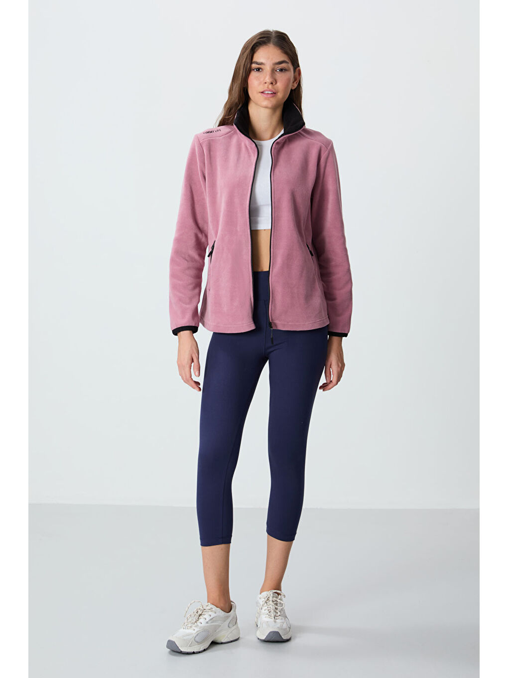 Pembe Gül Kurusu Dik Yaka Fermuarlı Rahat Form Kadın Polar Sweatshirt - 97173-1