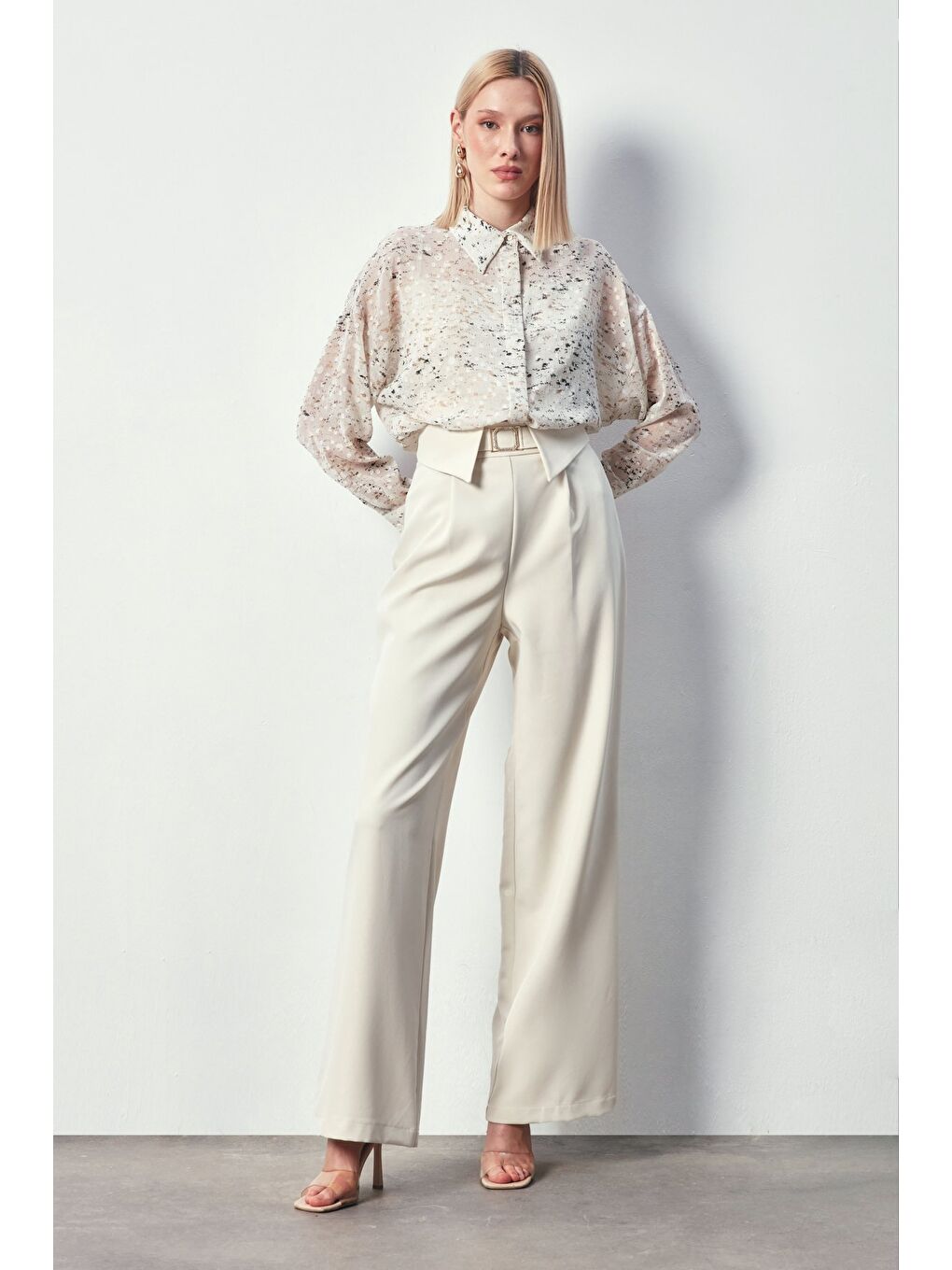 Bej Varaklı Geniş Gömlek - Taş-Gold