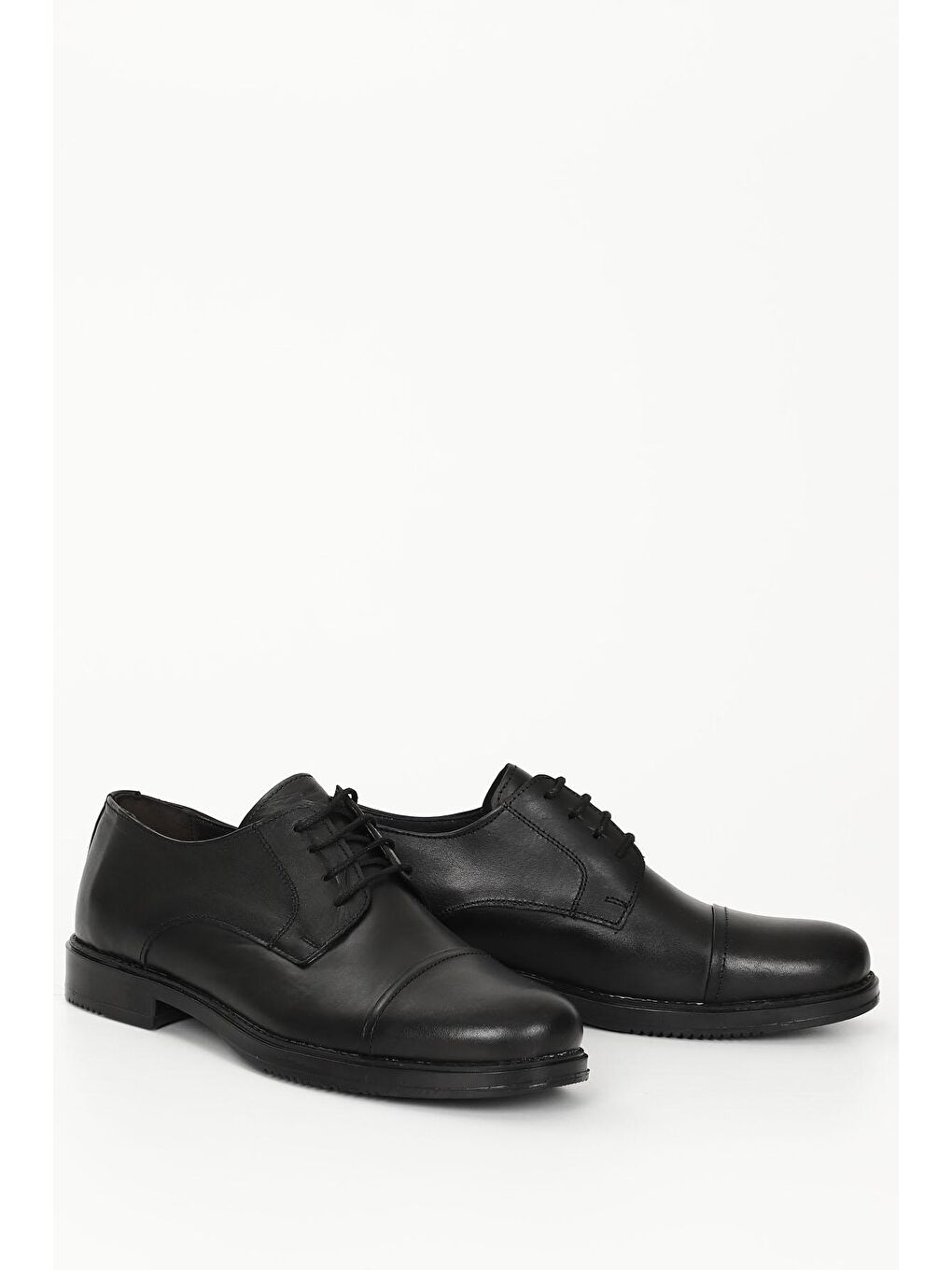 Siyah SİYAH  Hakiki Deri Yuvarlak Burun Bağcıklı Günlük Erkek Ayakkabı 01455