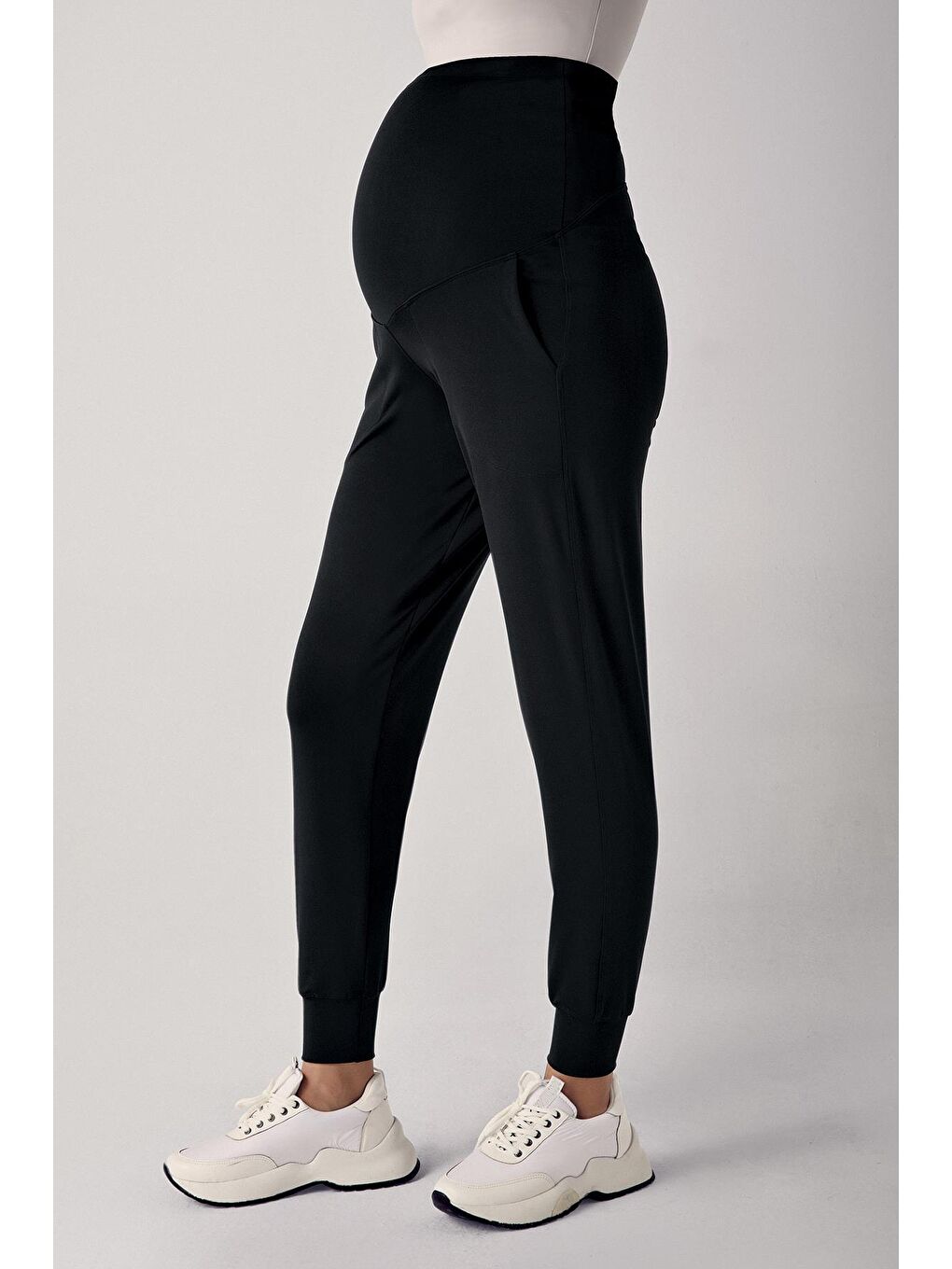Siyah Uzun Kollu Fermuarlı Jogger Esnek Hamile Eşofman Takımı ET02-4