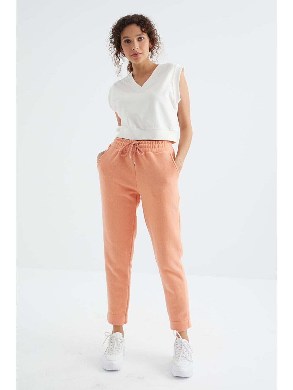 Turuncu Kavun Içi Yüksel Bel Rahat Form Geniş Paça Cepli Kadın Polar Eşofman Alt - 94623-4