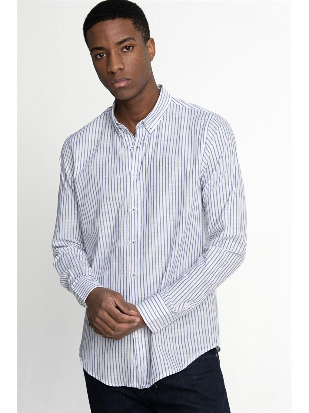 Lacivert Slim Fit Uzun Kol Çizgili Keten Düğmeli Yaka Spor Erkek Renkli Gömlek