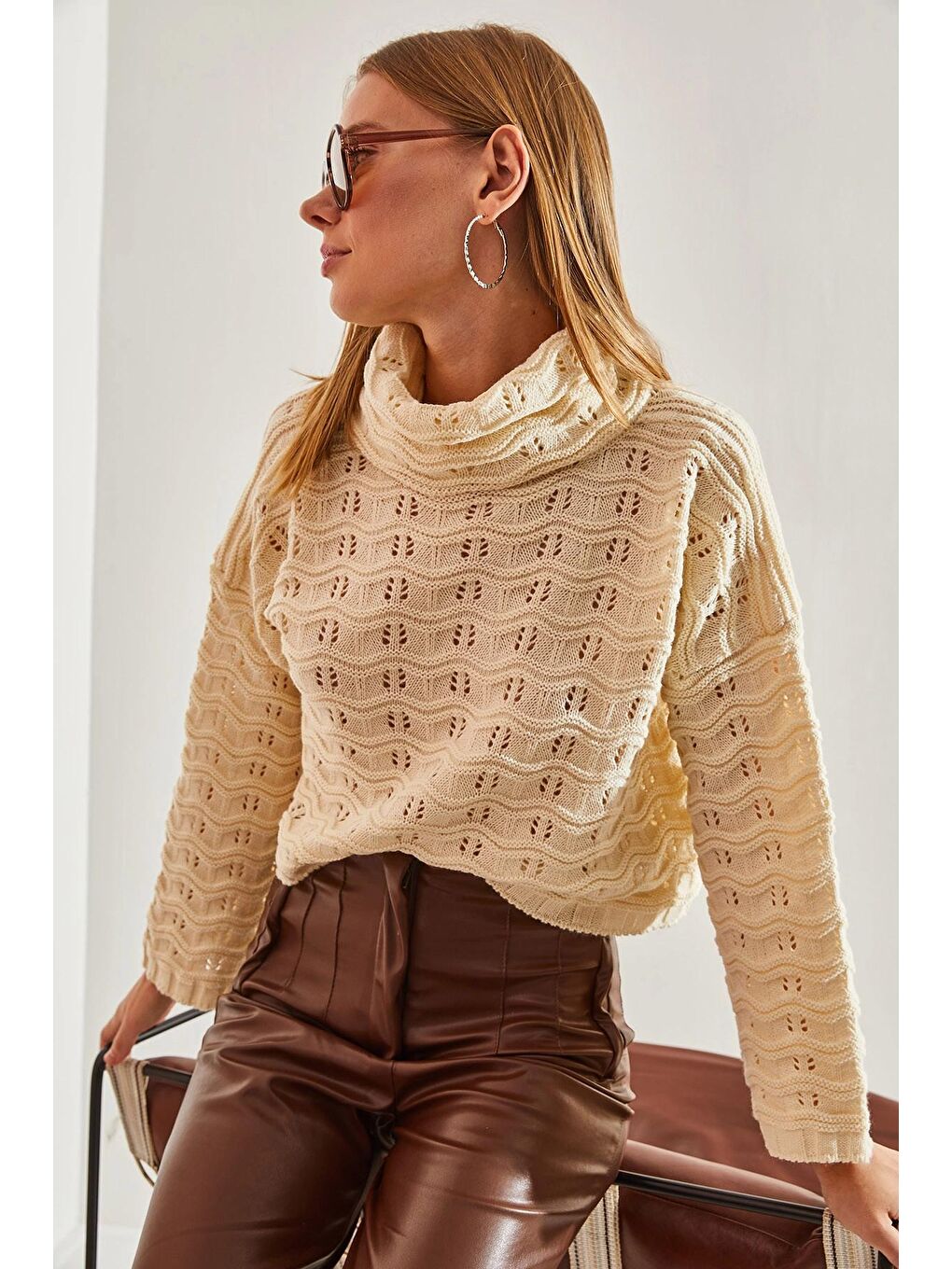 Bej Kadın Balıkçı Yaka Desenli Triko Kazak-4