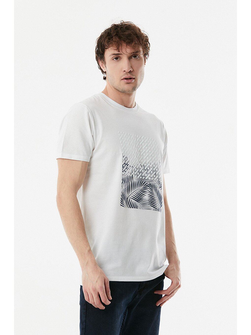 Ekru Baskılı Bisiklet Yaka Tişört-1