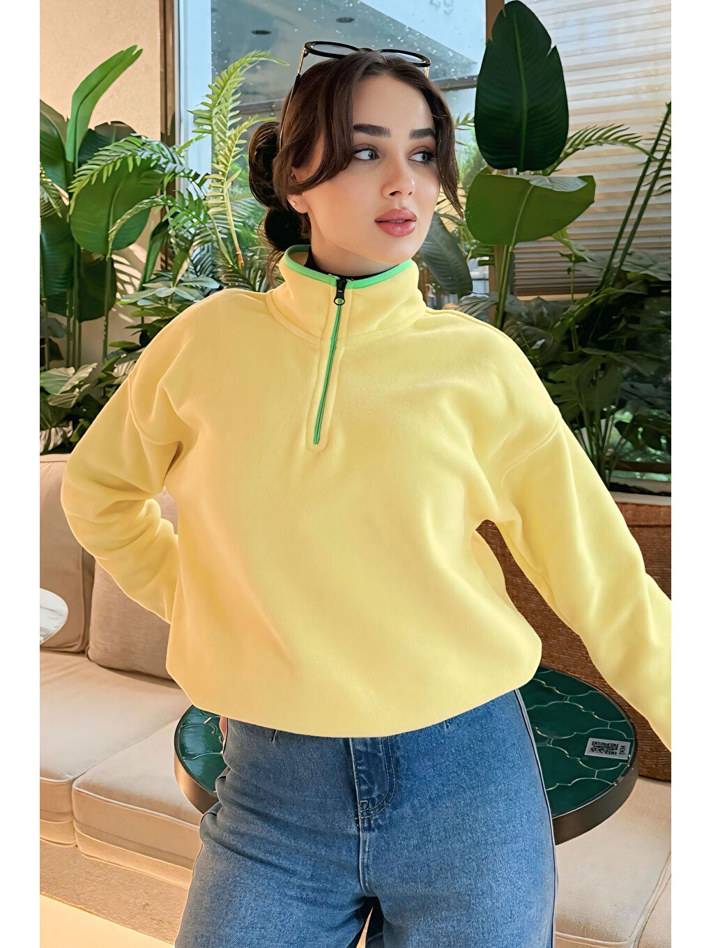 Sarı Limon Yarım Fermuar Etek Ucu Büzgülü Dik Yaka Oversize Kadın Polar Sweatshirt - 97234-3