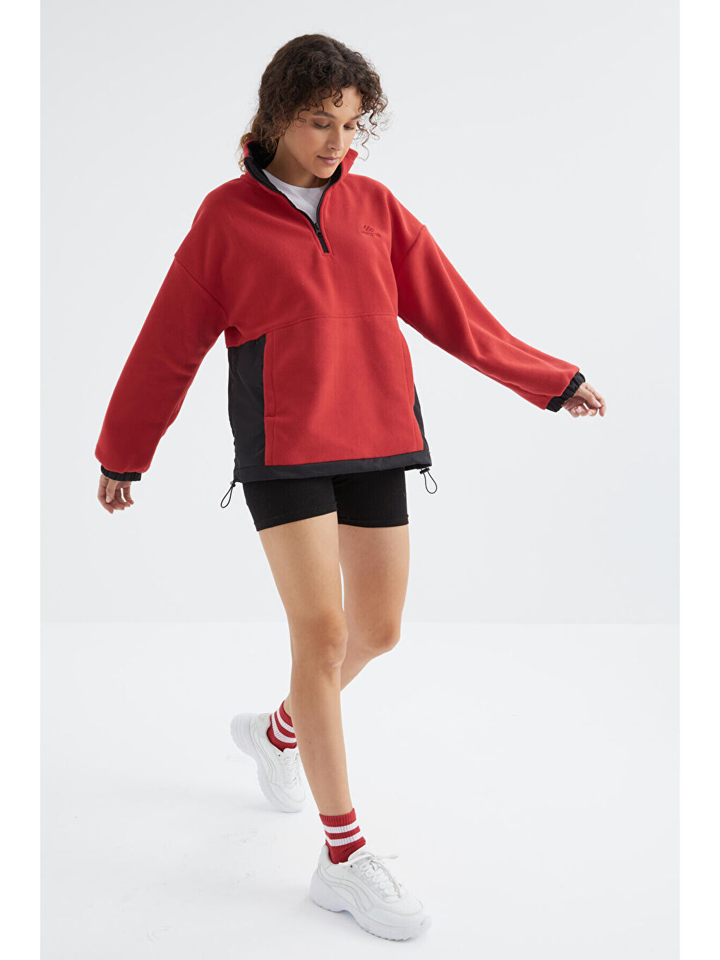 Kırmızı Fiesta Yarım Fermuar Etek Ucu Büzgülü Dik Yaka  Oversize Kadın Polar Sweatshirt - 97236-3