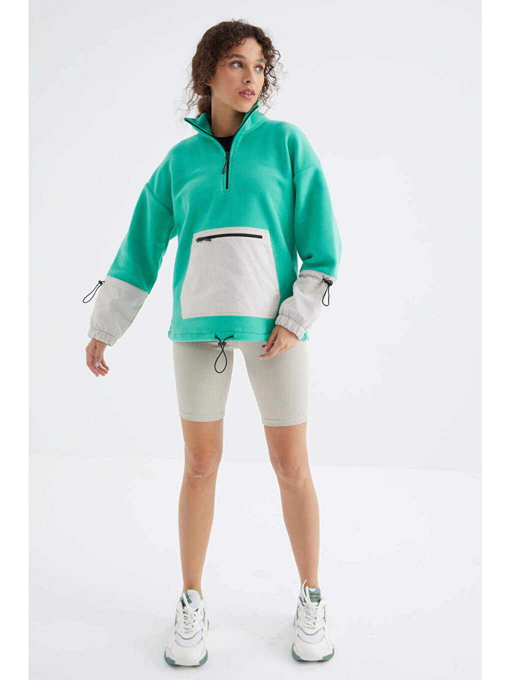 Turkuaz Deniz Yeşili Etek Ucu Büzgülü Yarım Fermuarlı Oversize Kadın Polar Sweatshirt - 97238-1