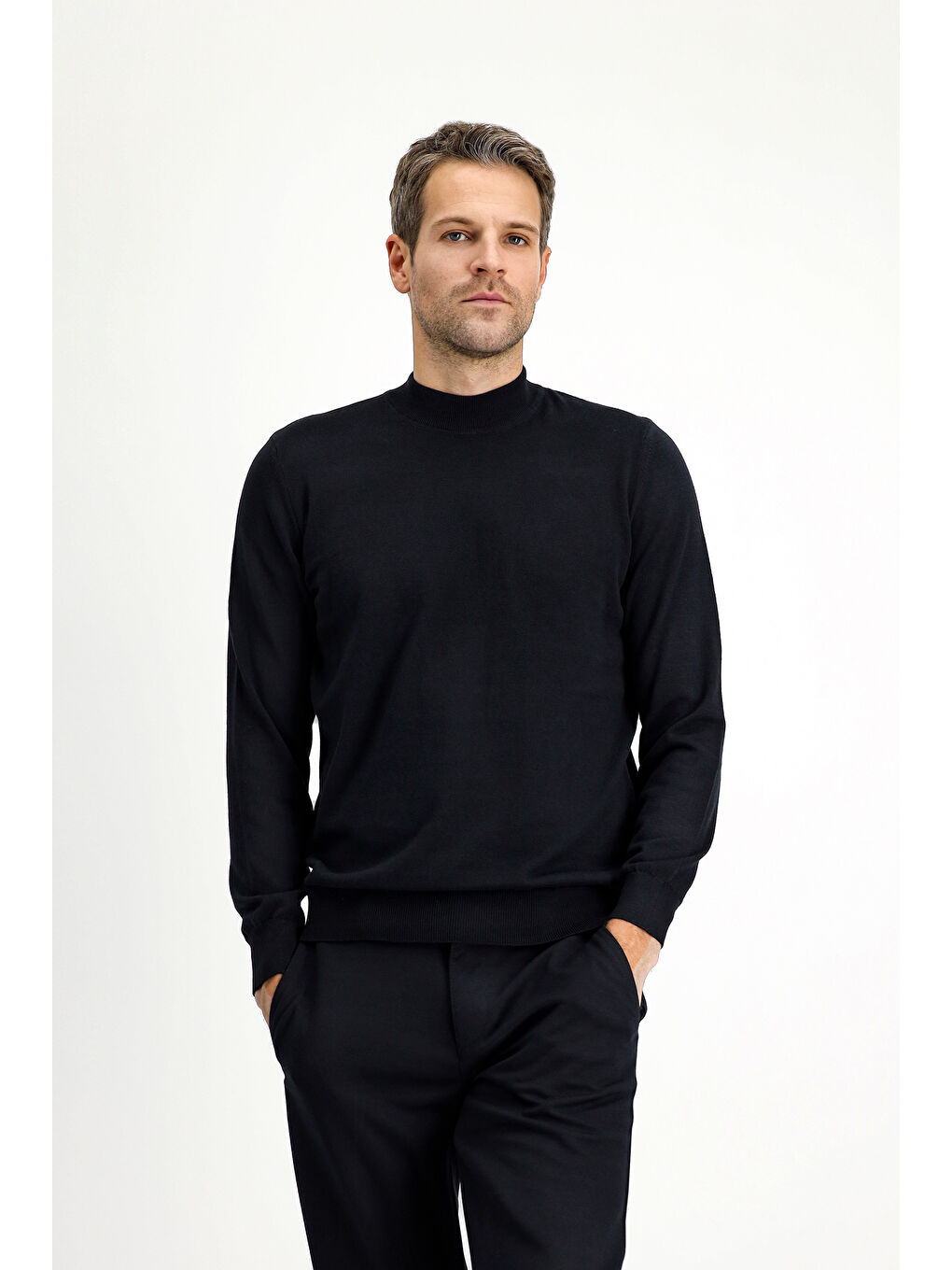 Siyah Bato Yaka Regular Fit Pamuklu Kaşmirli Triko Kazak-2