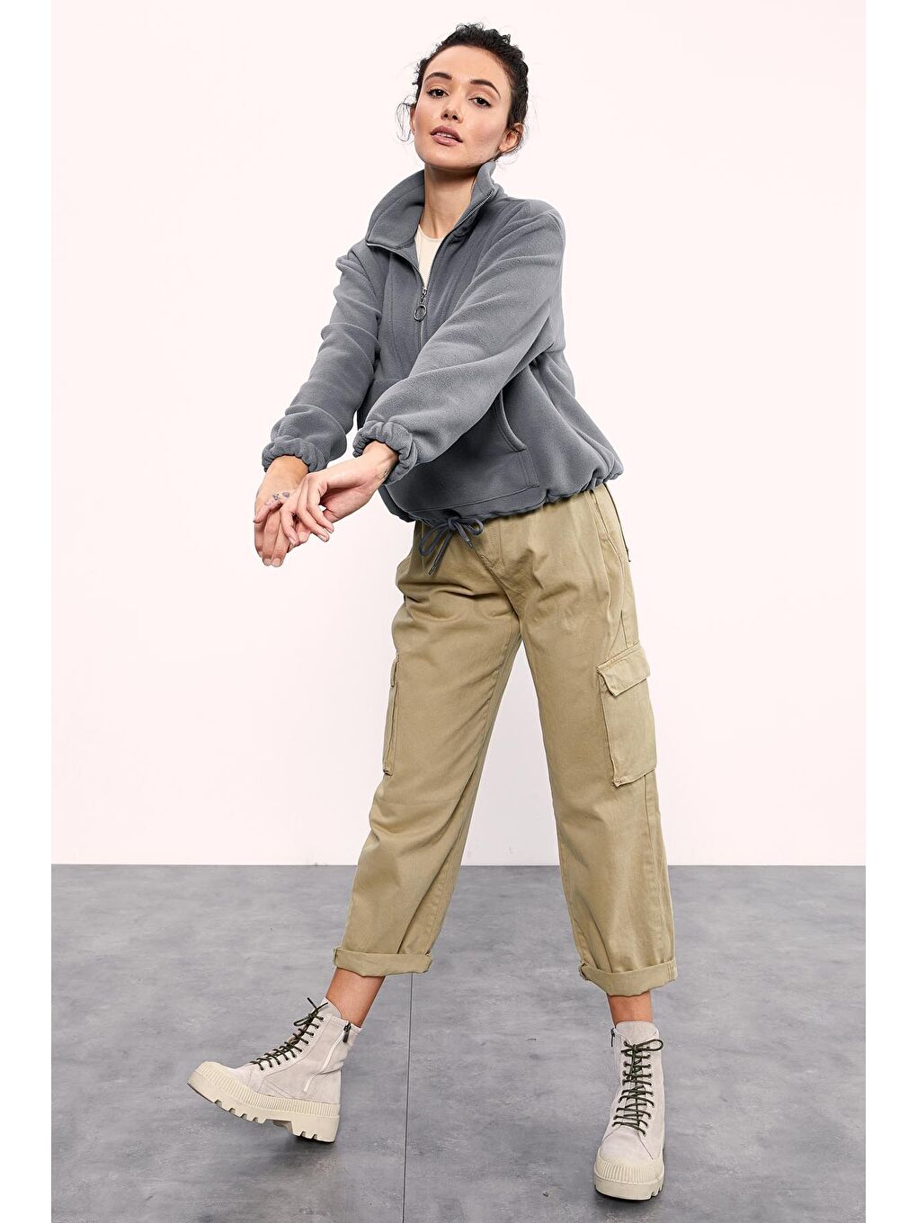 Gri Melanj Yarım Fermuar Etek Ucu Büzgülü Kadın Polar Oversize Sweatshirt - 97171-4