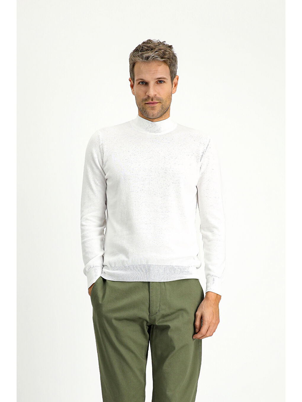 Beyaz Bato Yaka Regular Fit Pamuklu Kaşmirli Triko Kazak-2