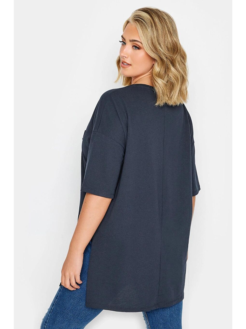 Lacivert Büyük Beden Yırtmaç Detaylı Kabartma Detaylı Bisiklet Yaka Yarım Kollu Tişört 302205-4