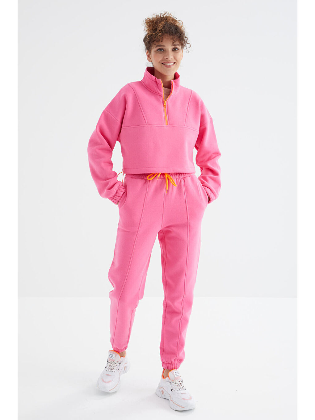 Pembe Şkr.pembe Düşük Omuzlu Beli Büzgülü Yarım Boy Fermuarlı Oversıze Kadın Eşofman Takım - 95321-4